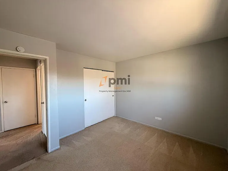111 Harrington Ave #8 — Photo 6