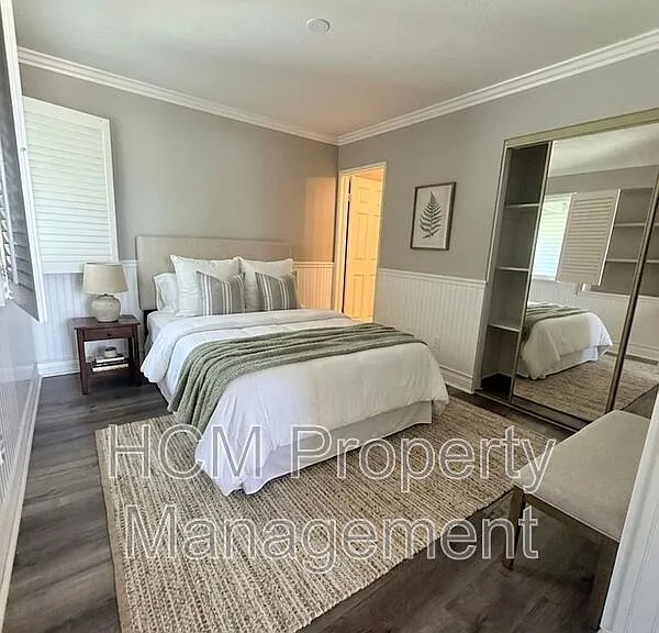 21700 Potomac Ave — Photo 15