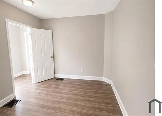 2626 Brookside Ave — Photo 11