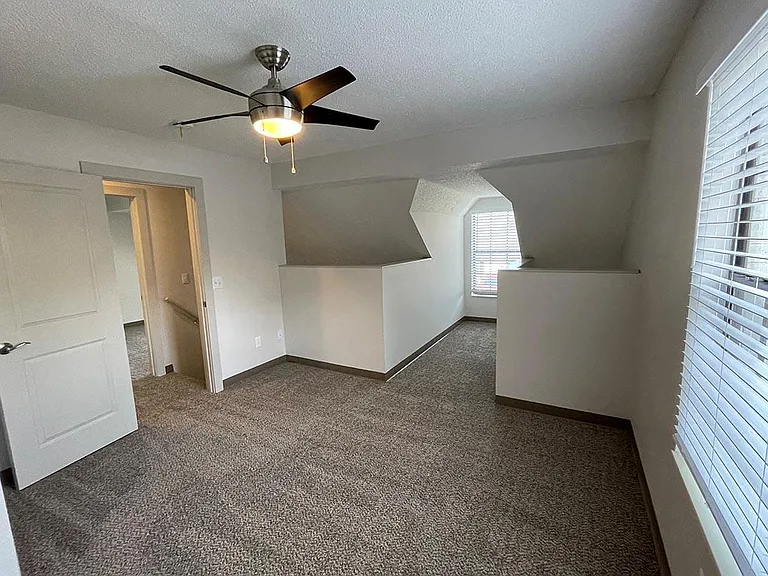 Fairway Meadows Townhomes — Photo 22