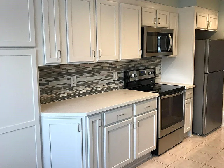 2744 E Asplin Dr — Photo 2