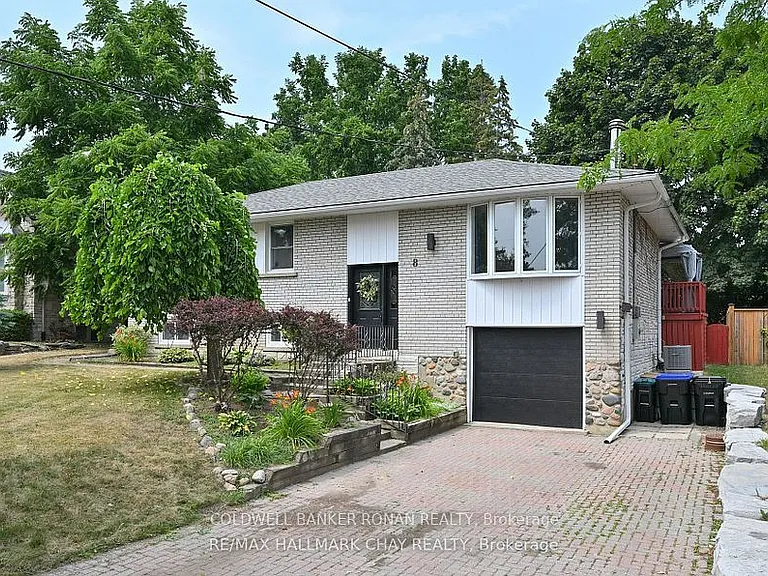 8 Doner St #UPPER LEVEL — Photo 1