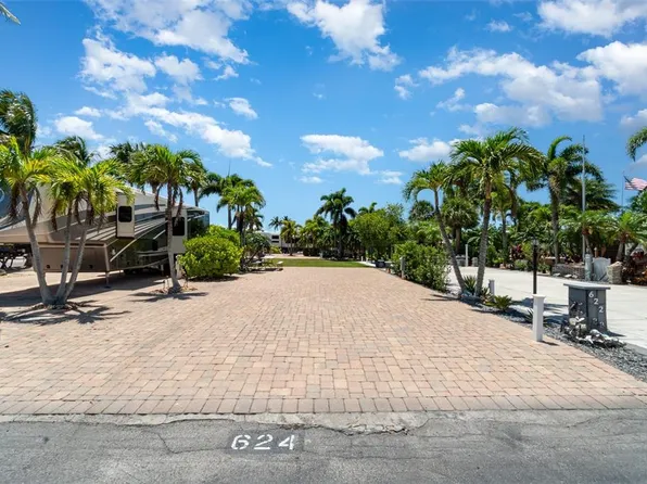 624 Barracuda Bnd Lot 624, Fort Myers Beach, FL 33931