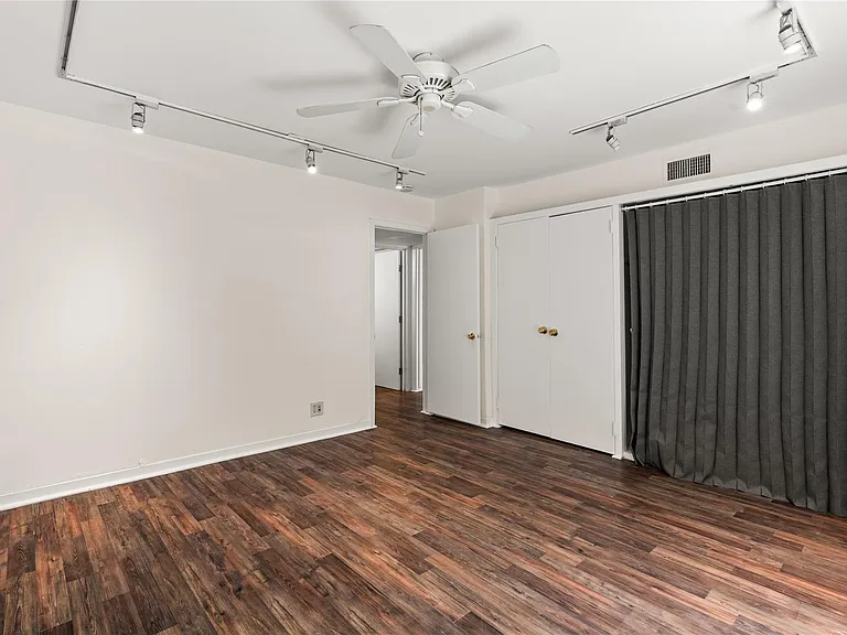 1963 Lexington St #2 — Photo 14