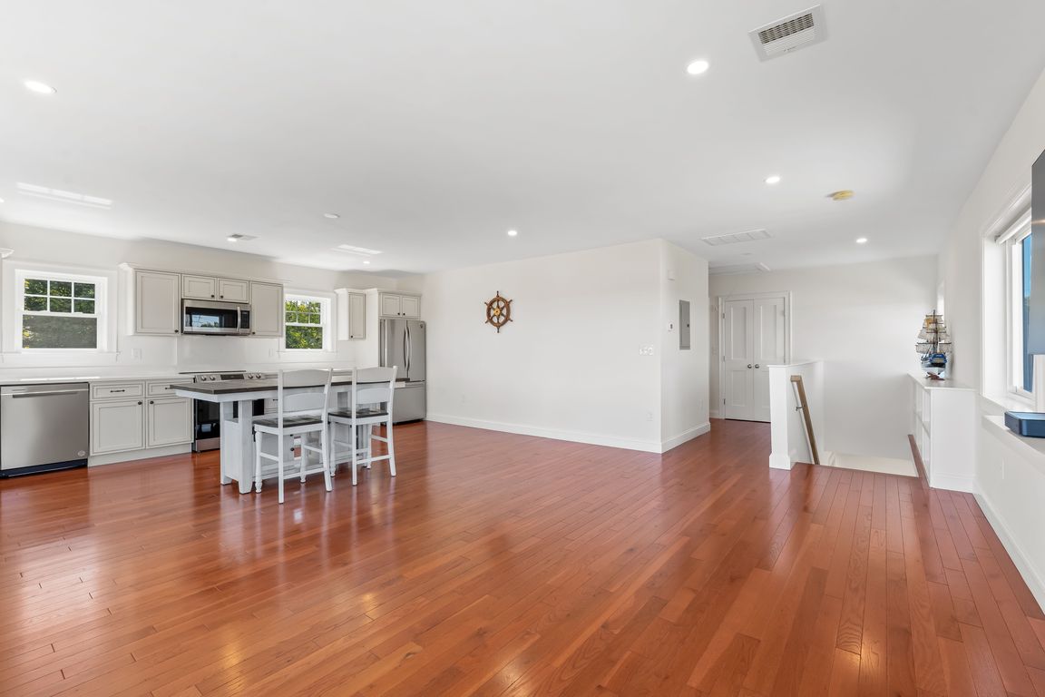 next background image