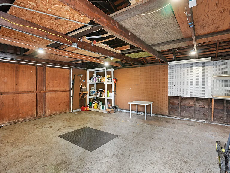 7036 N Wall Ave — Photo 22
