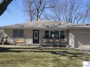 2318 S 49th Ave, Omaha, NE 68106