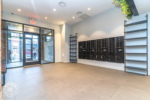 Rented by MySpaceNYC | media 35