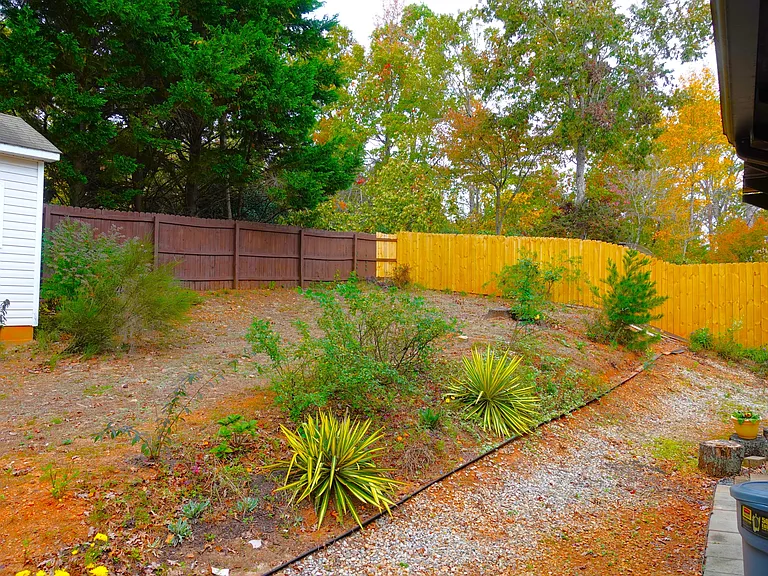 115 Roberts Hill Dr — Photo 37