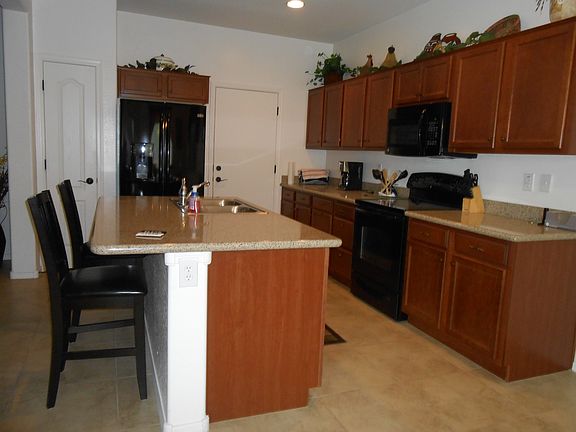 4th image of 2608 E Santa Maria Dr