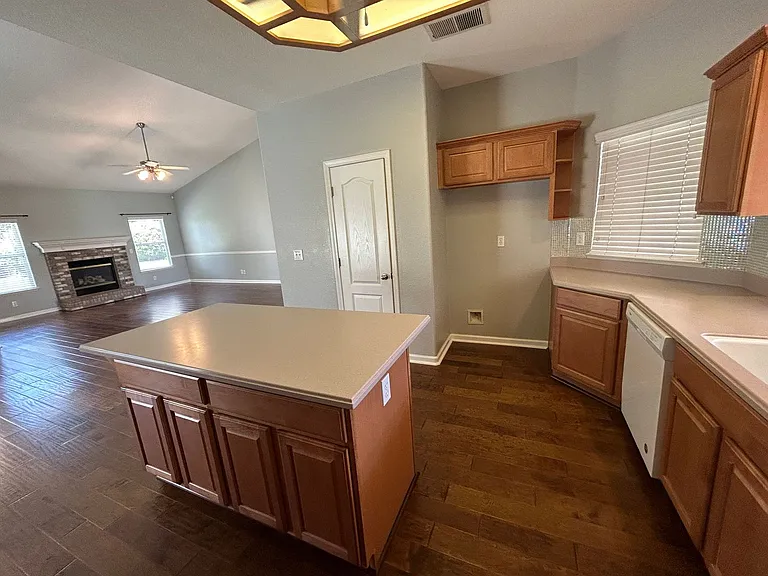 5032 W Modoc Ave — Photo 7