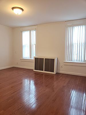 4th image of 20-23 41st St #2