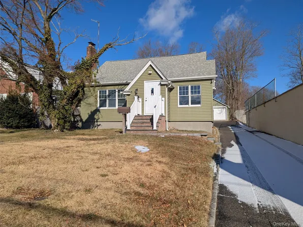 153 W Main Street, Kings Park, NY 11754