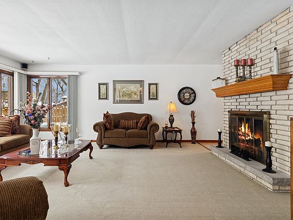 5th image of 7216 S Octavia Ave