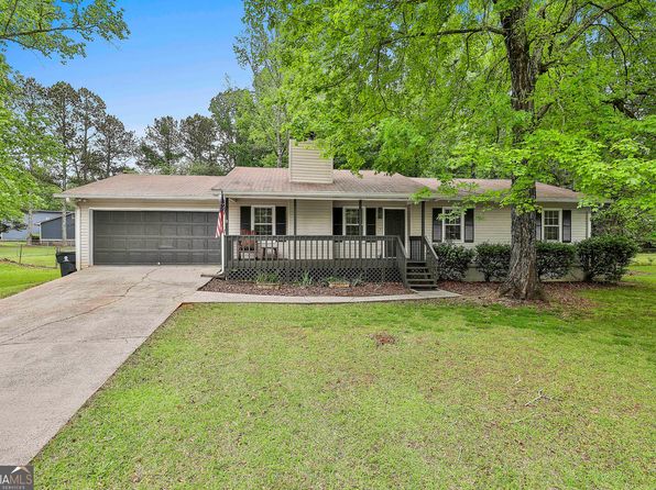80 Nectarine Dr, Newnan, GA 30265