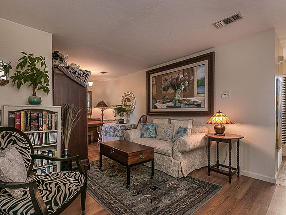 5th image of 1801 Steeplechase Dr #603