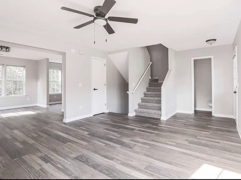 5460 Blue Oak Dr — Photo 7