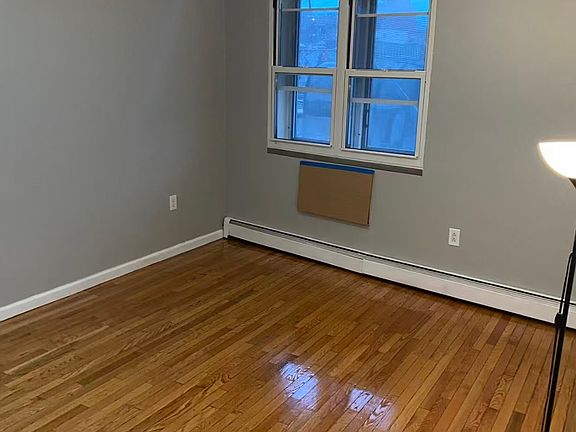 3rd image of 13148 40th Rd Floor 2