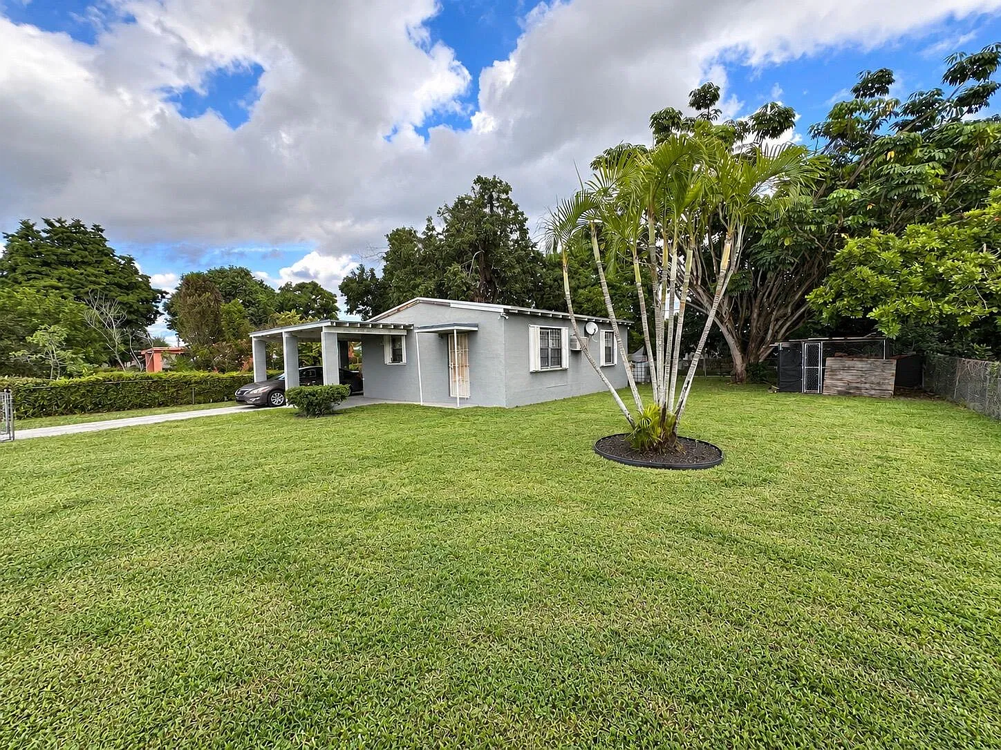 2 bed, 1.0 bath, 725 sqft, $2,450 — Photo 2