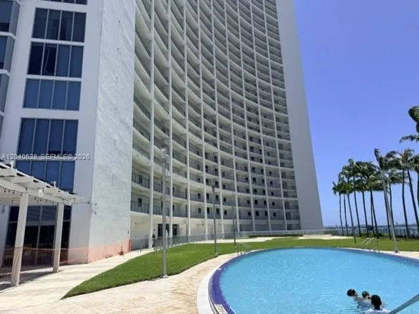 601 NE 36th St APT 803, Miami, FL 33137