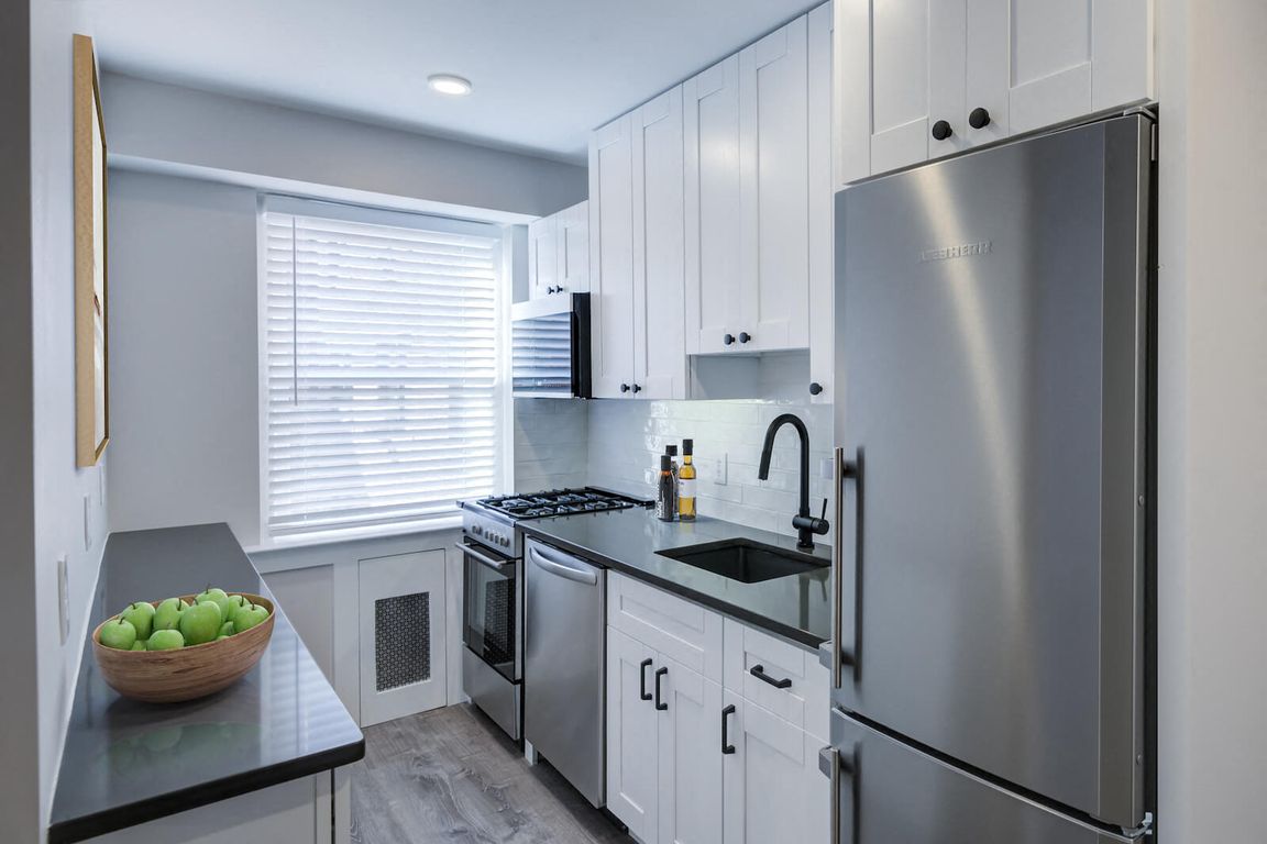Premium Package Tier 05 Kitchen