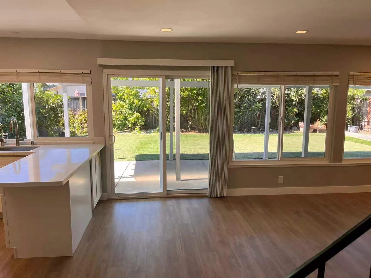 4 bed, 2.5 bath, 1880 sqft, $4,800 — Photo 4