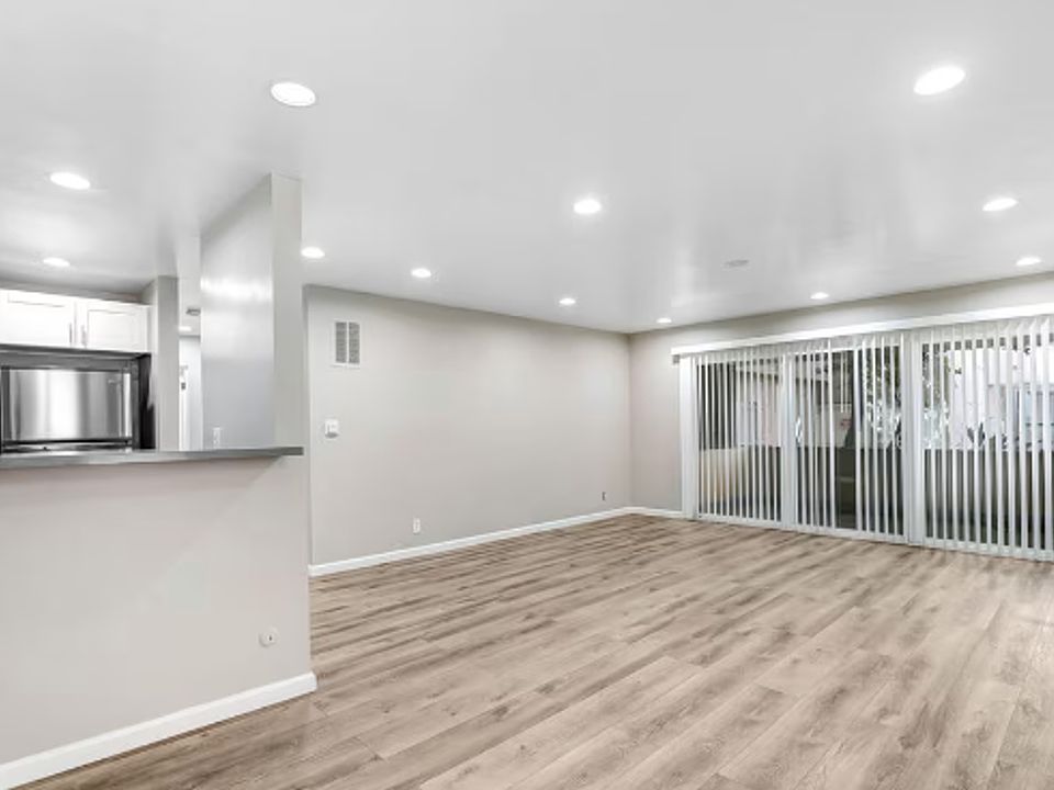 1st image of 932 Maltman Ave APT 14