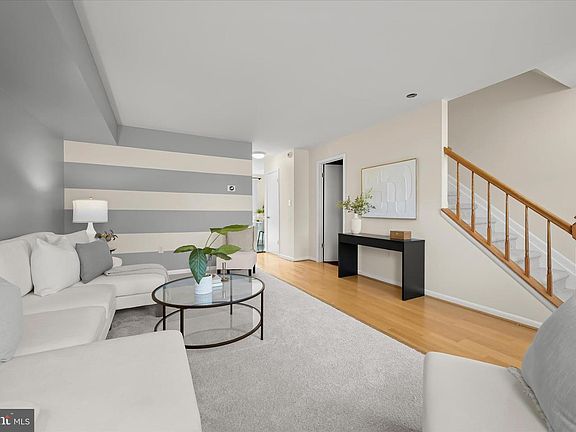 5th image of 6627 Springmill Cir