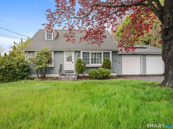 33 Cynthia Drive, West Haven, CT 06516