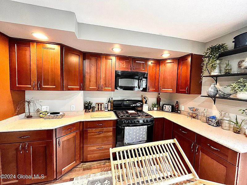 3rd image of 14 Clark Avenue