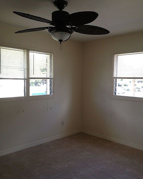 1st image of 222 S Aurora Dr