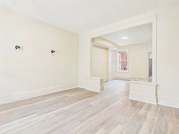 3rd image of 626 Geary St