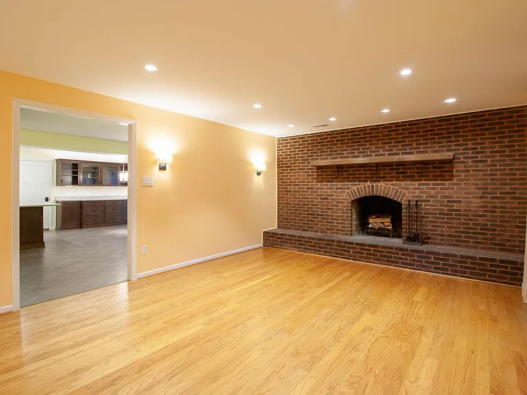 3503 Redwood Ct — Photo 32