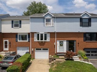 508 Hemlock Ct, Coraopolis, PA