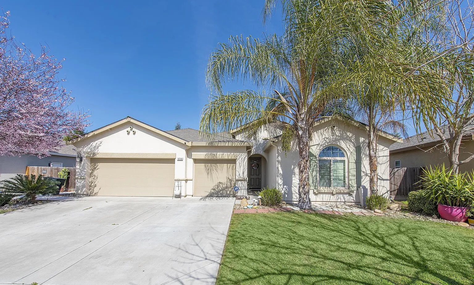 3736 E Laura Ave photo 1