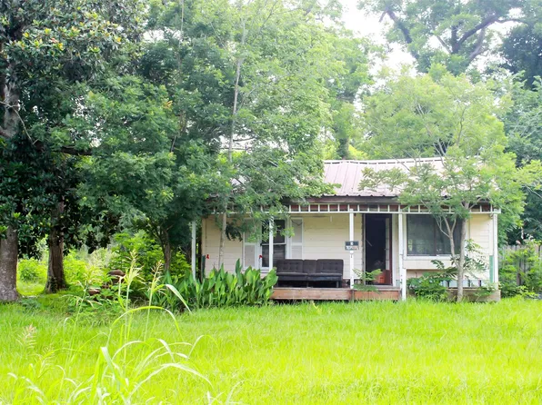 120 Creekside, Holiday Lakes, TX 77515