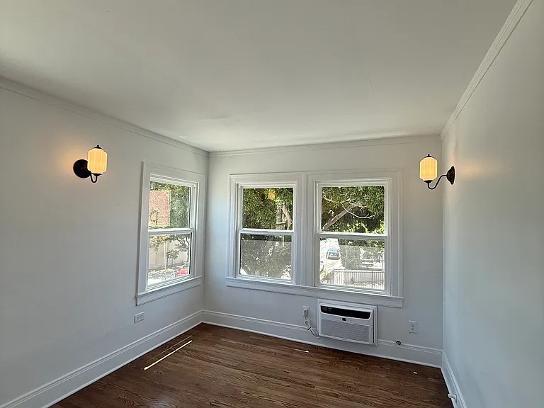 1701 1/2 Hillhurst Ave #1701 — Photo 10