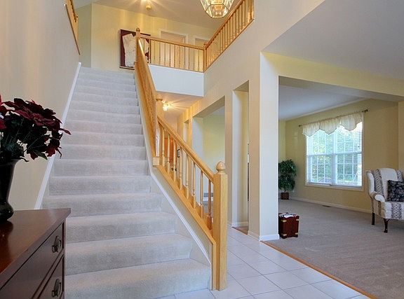 3rd image of 33922 N Wooded Glen Dr