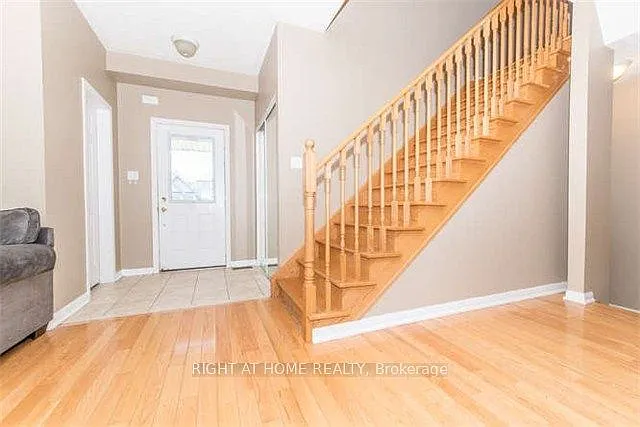 780 Ormond Dr — Photo 5