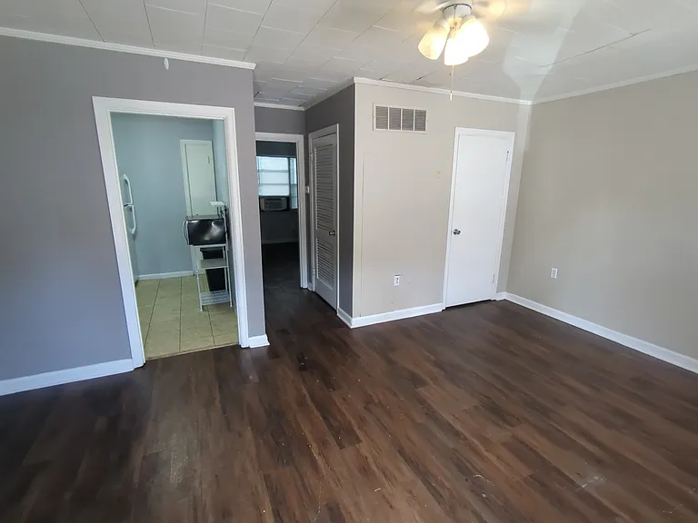 320 Fannin Ct #2 — Photo 2