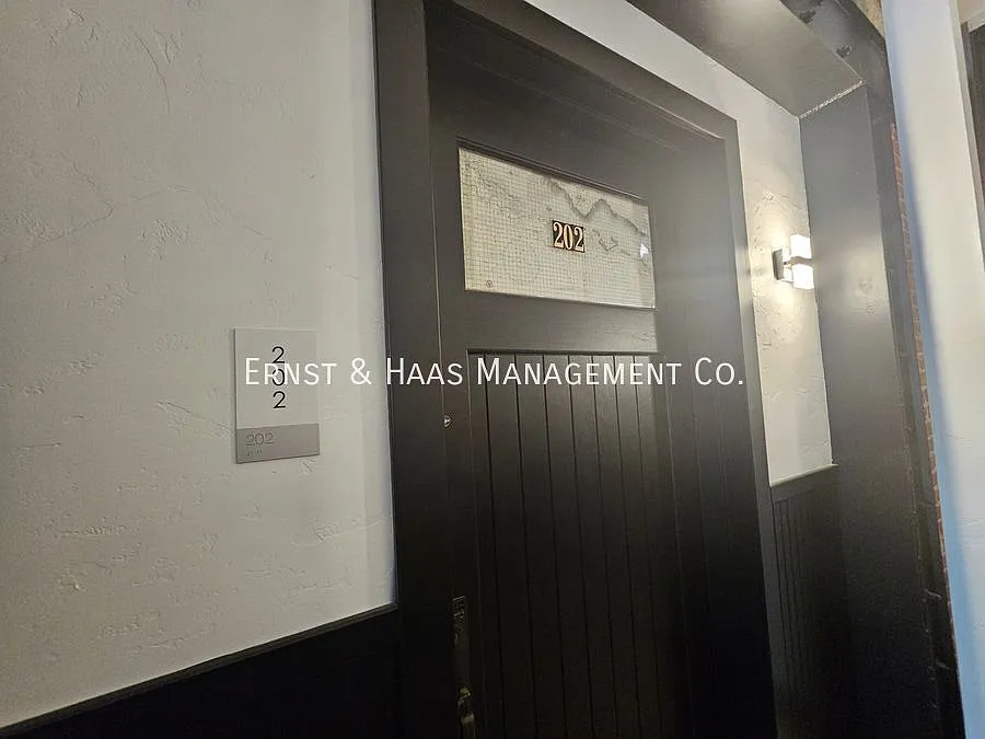 Artist Loft! — Photo 2