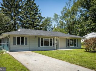 3 Curry Ln, Newark, DE 19713