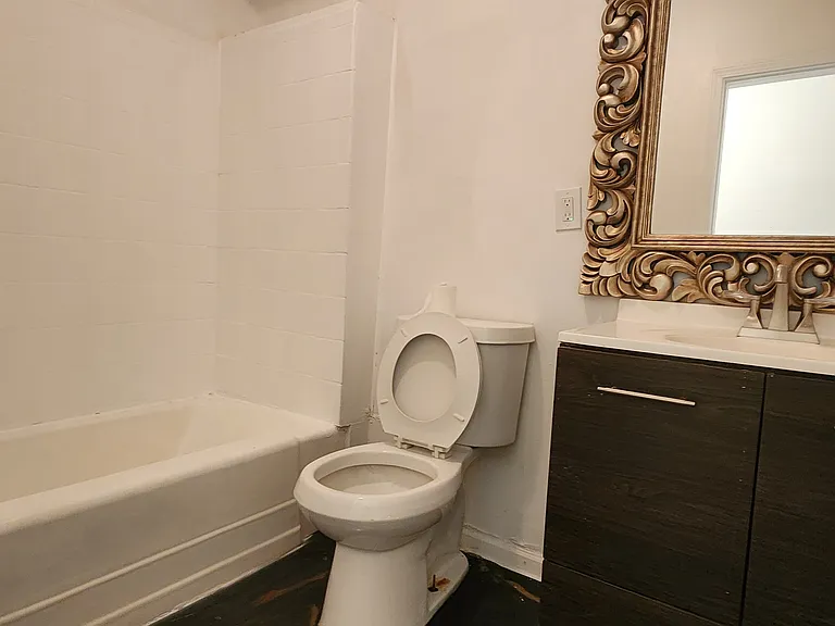 2943 Sylvan Rd #1 — Photo 12