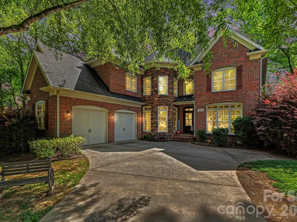 232 Birdie Dr, Stanley, NC 28164