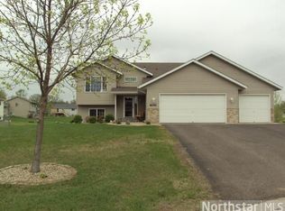 6141 Badger Cir, Monticello, MN 55362