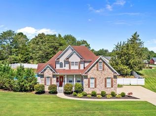 35 Valley Edge Dr, Rockmart, GA 30153