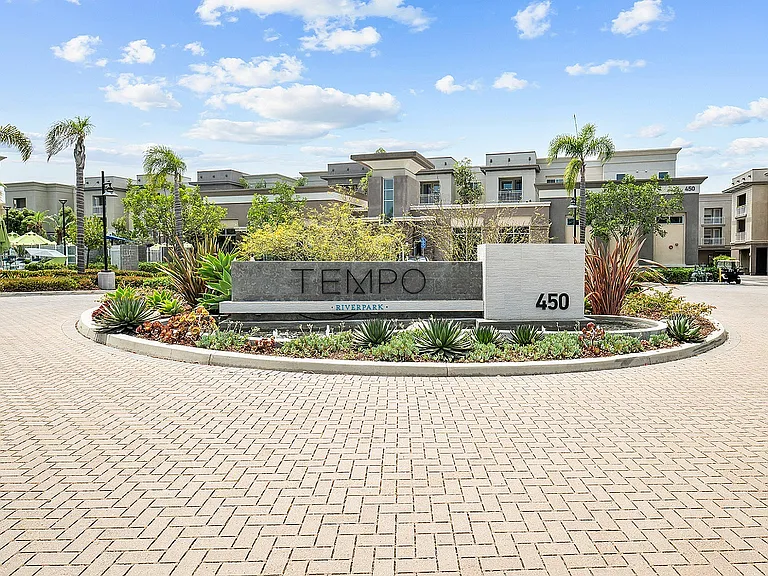 Inviting entrance of Tempo Riverpark