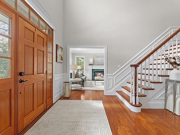 2nd image of 81 Fuller St