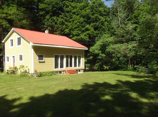 761 Covered Bridge Rd, Bellows Falls, VT 05101