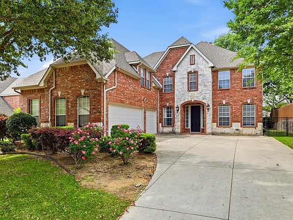 2nd image of 2605 Winnpage Rd